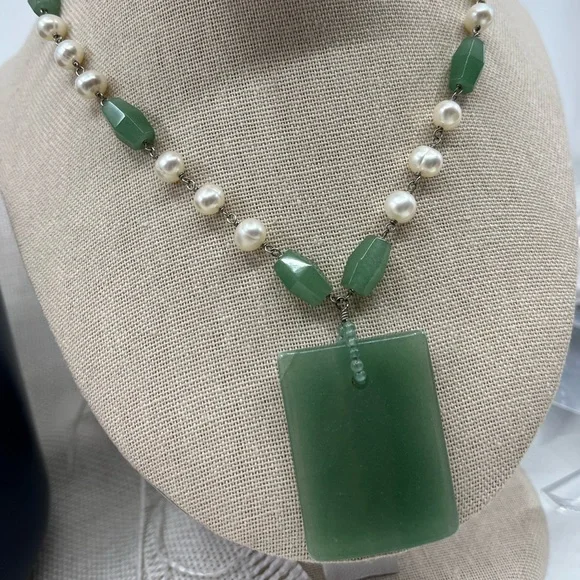 Vintage Green Jade & Pearl Sterling Silver Pendant Necklace 16" - Picture 3 of 17
